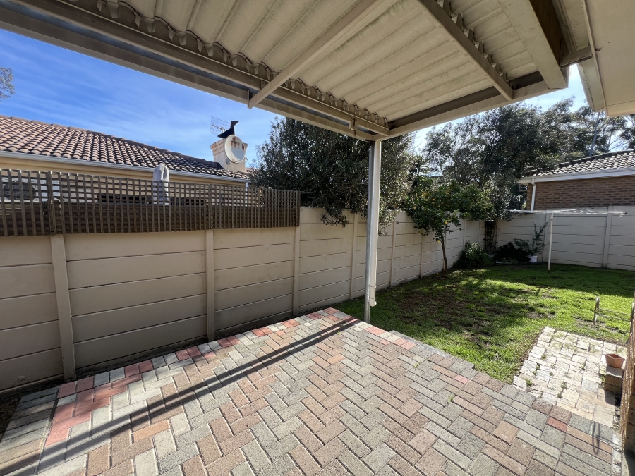 3 Bedroom Property for Sale in Sonstraal Heights Western Cape